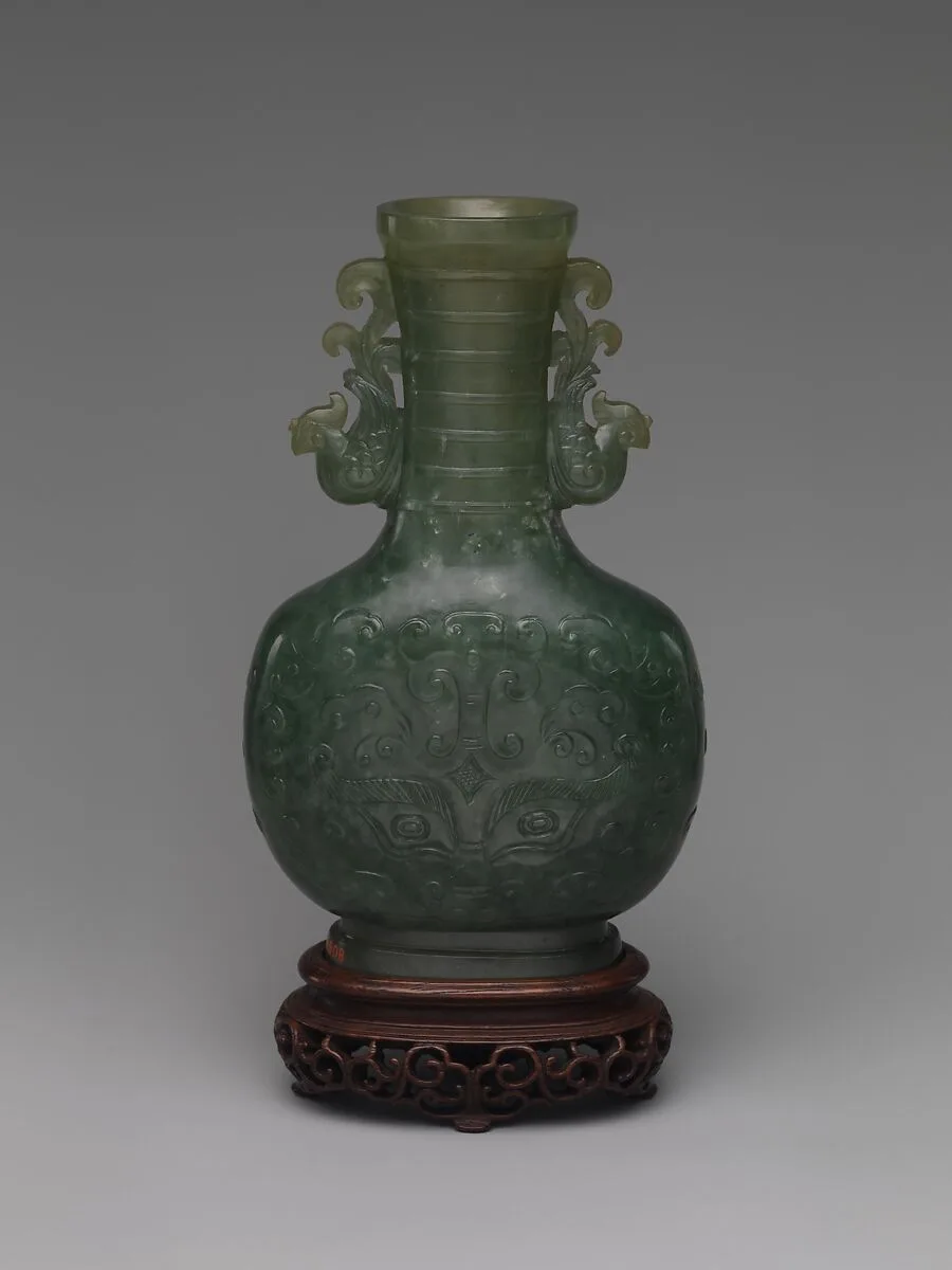 清 玉髓仿古雙鳳耳瓶|Vase with archaic designs — Unknown