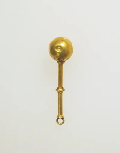 Pendant with ball