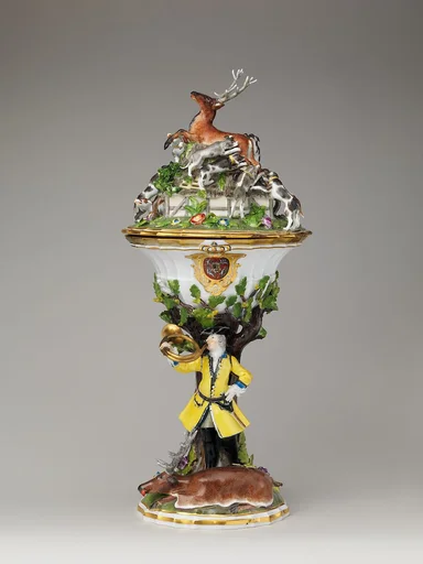 Hunting cup with cover