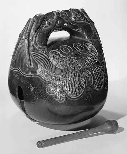 Mokugyo (木魚)