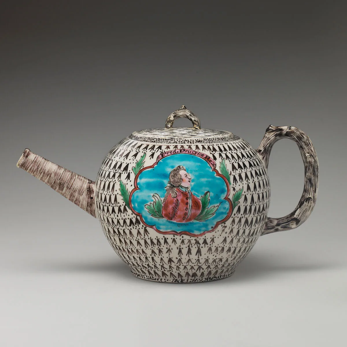 Teapot with portrait of Frederick the Great of Prussia (1712–1786) — Unknown