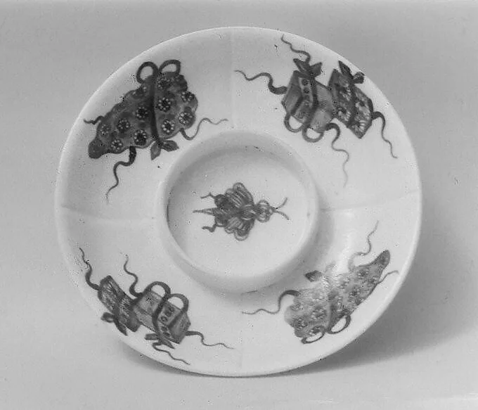 Saucer — Saint-Cloud factory