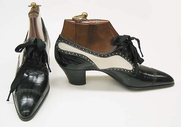Shoes — Pierre Yantorny