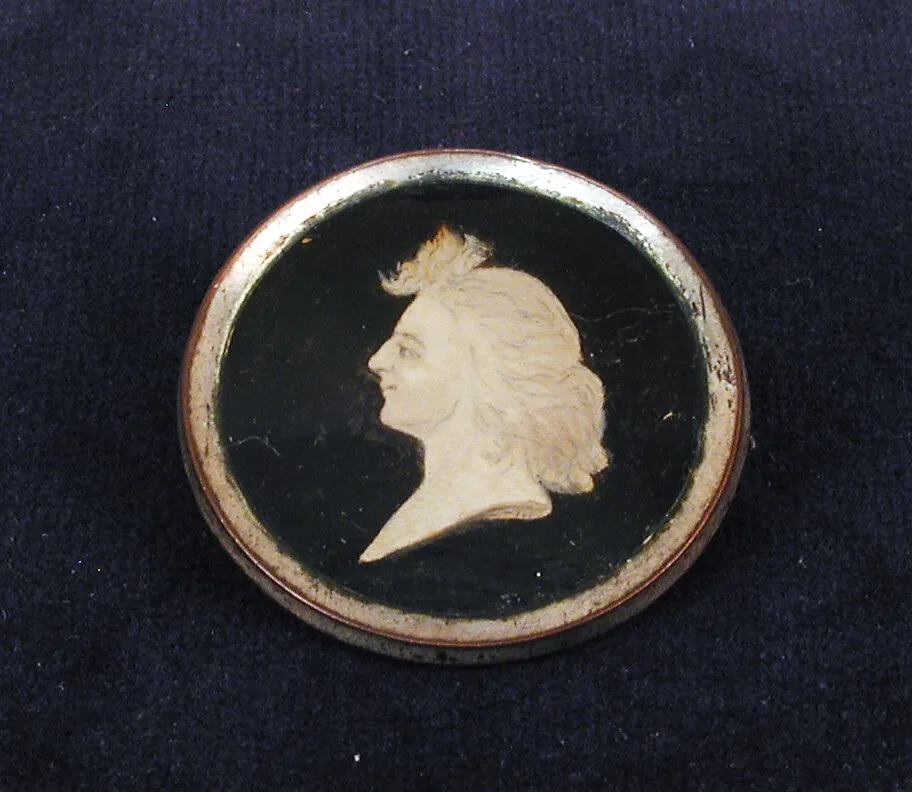 Button — Unknown