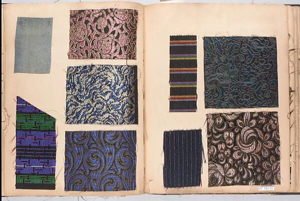 Patterned silks (12 books) — Unknown