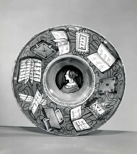 Plate (tondino)
