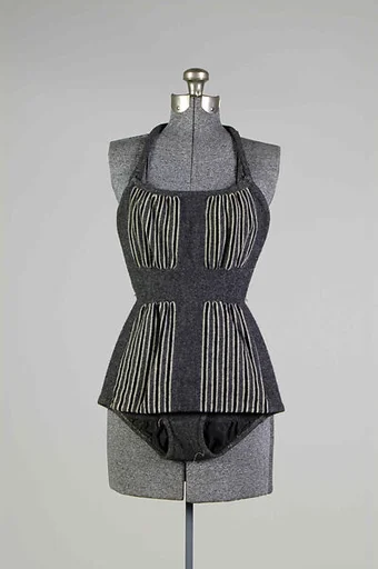 Bathing suit