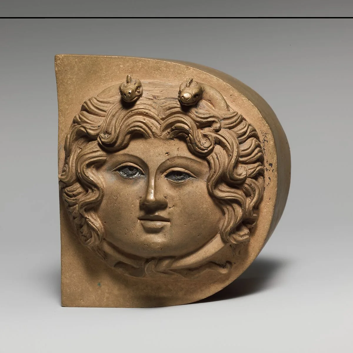 Bronze finial with the head of Medusa — Unknown