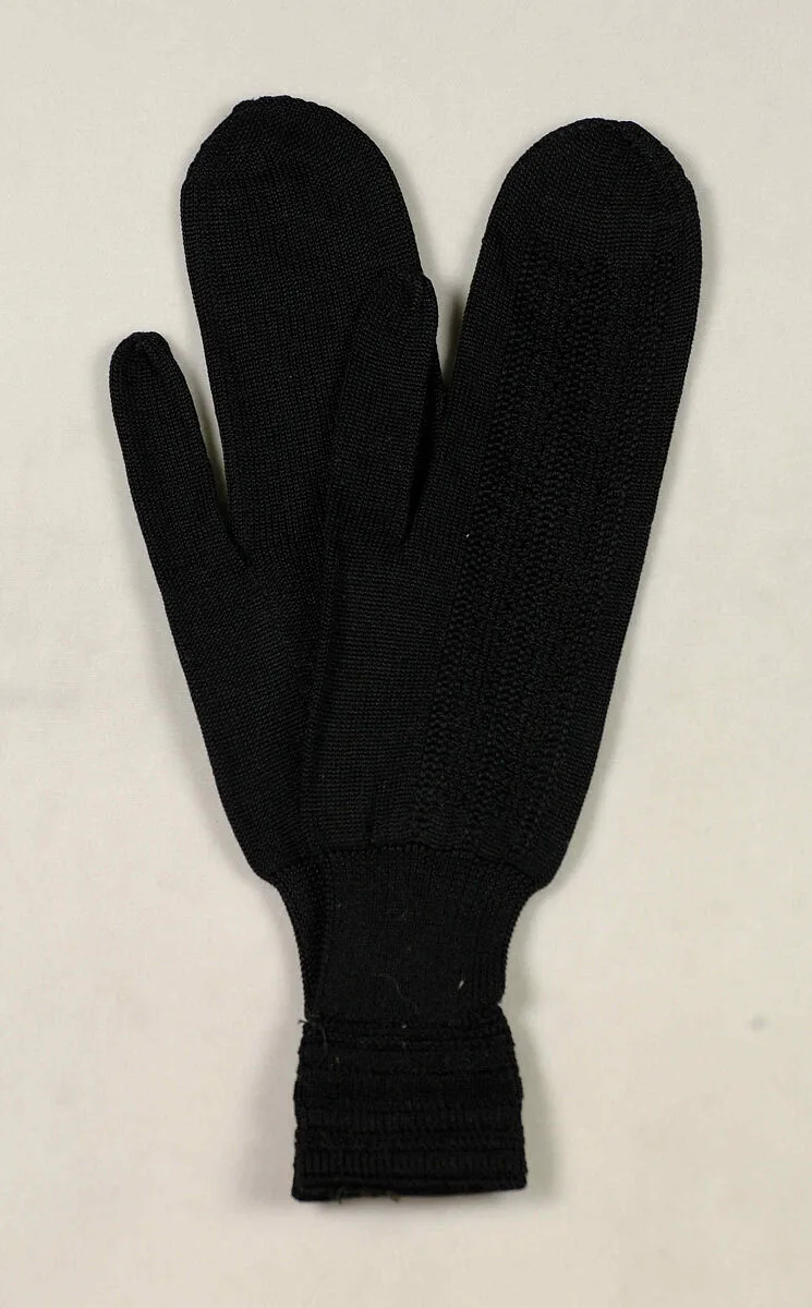Mittens — Unknown