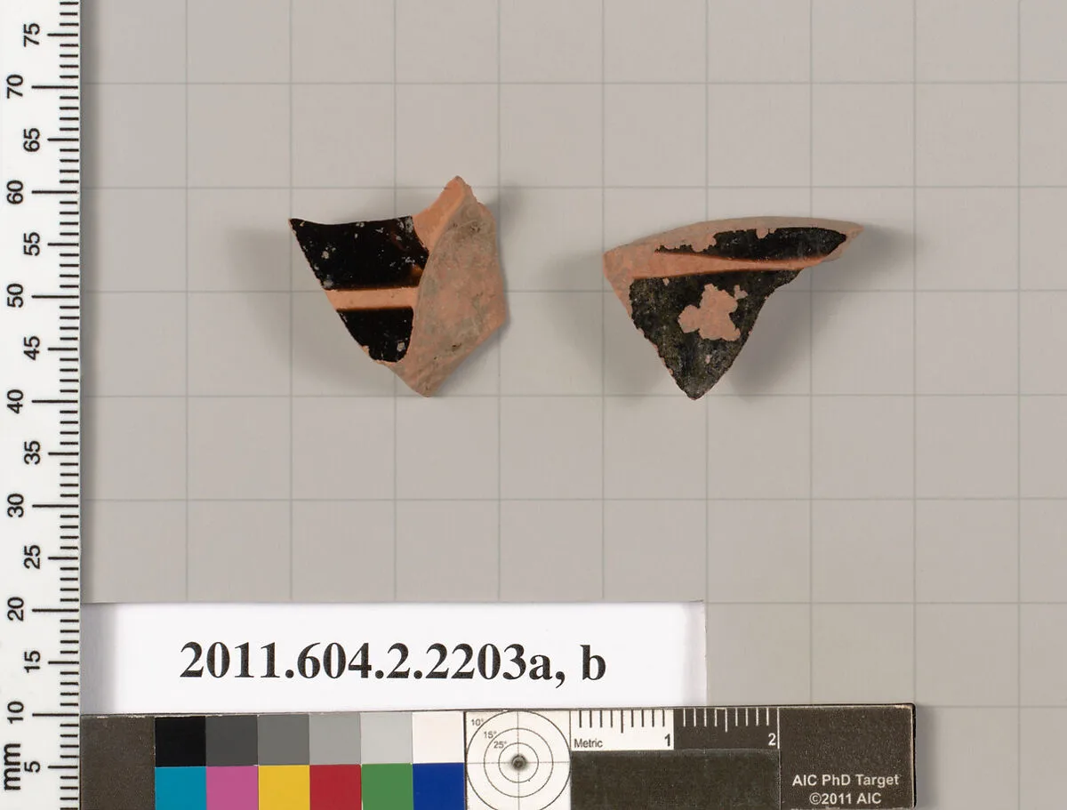 Terracotta fragments of pots; unglazed on the inside — Unknown