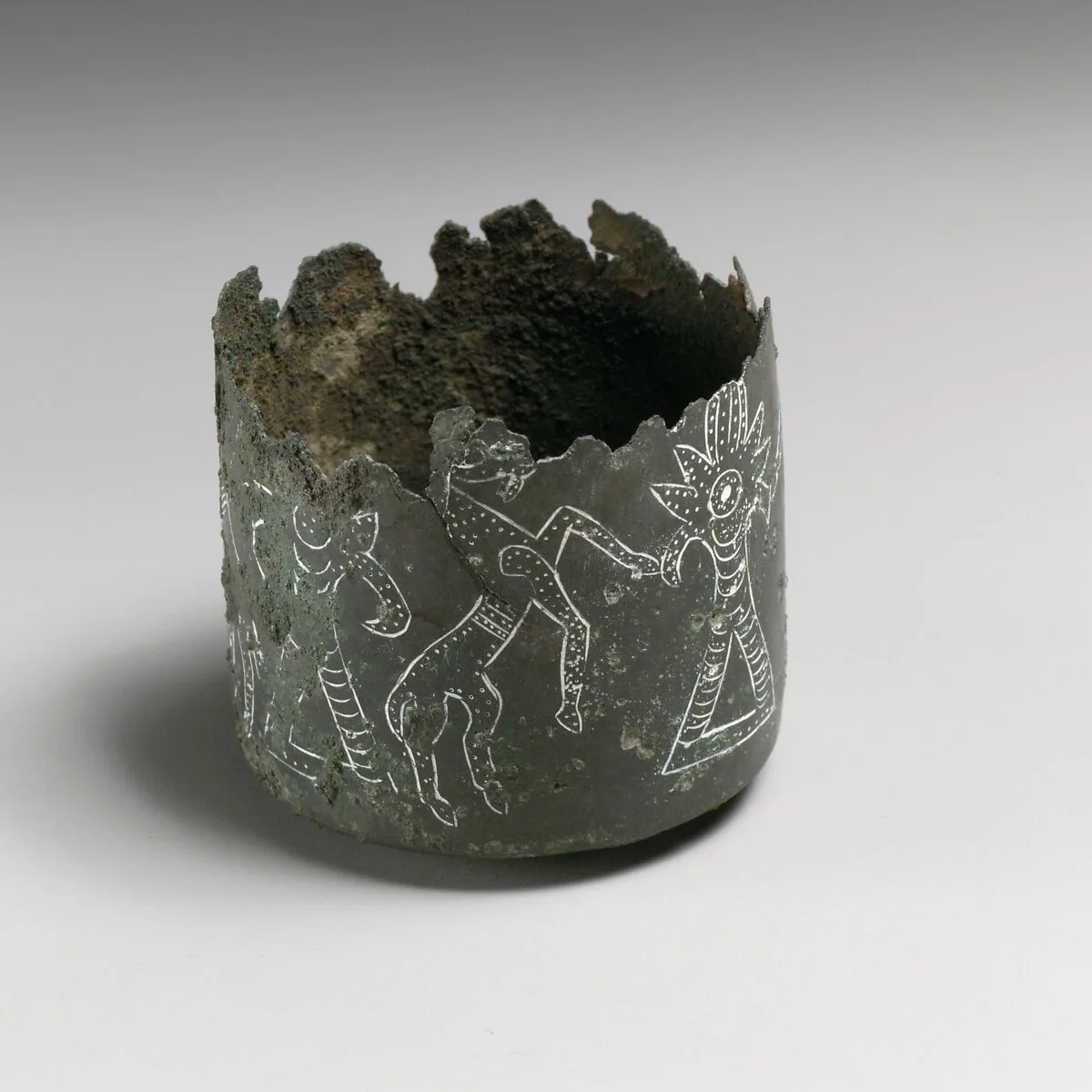 Engraved bronze pyxis (small box with lid) — Unknown