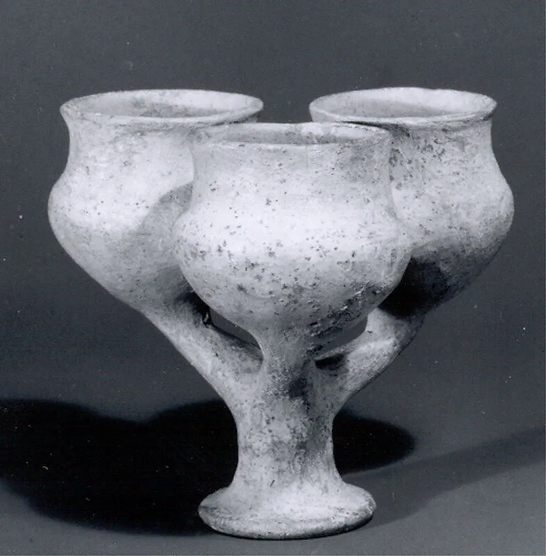 Tripartite vase — Unknown
