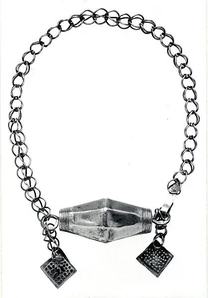 Arm Band: Pendants — Unknown