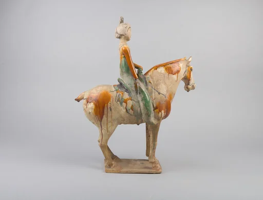 唐  三彩陶騎馬仕女俑|Horse and female rider