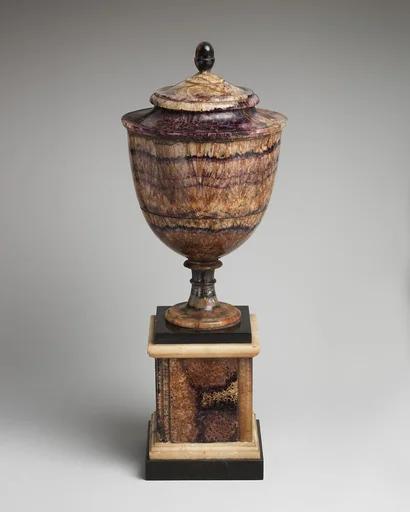 Urn