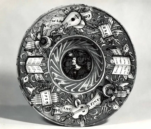 Plate (tondino)