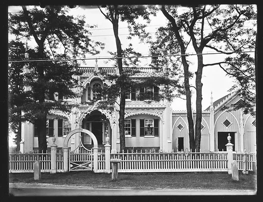 ["Wedding Cake" House, Kennebunk, Maine]