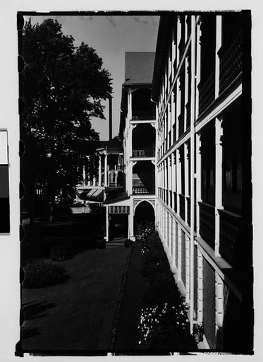 [Side View of Hotel Porch, Bedford Springs, Pennsylvania]