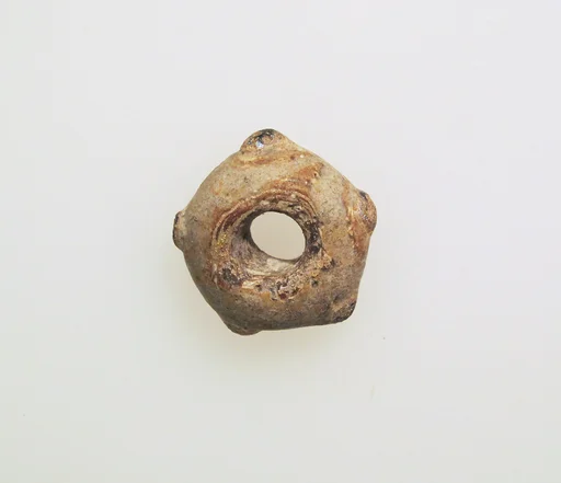 Glass eye bead