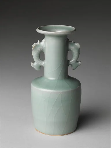龍泉窯雙耳瓶|Vase with Dragonfish Handles