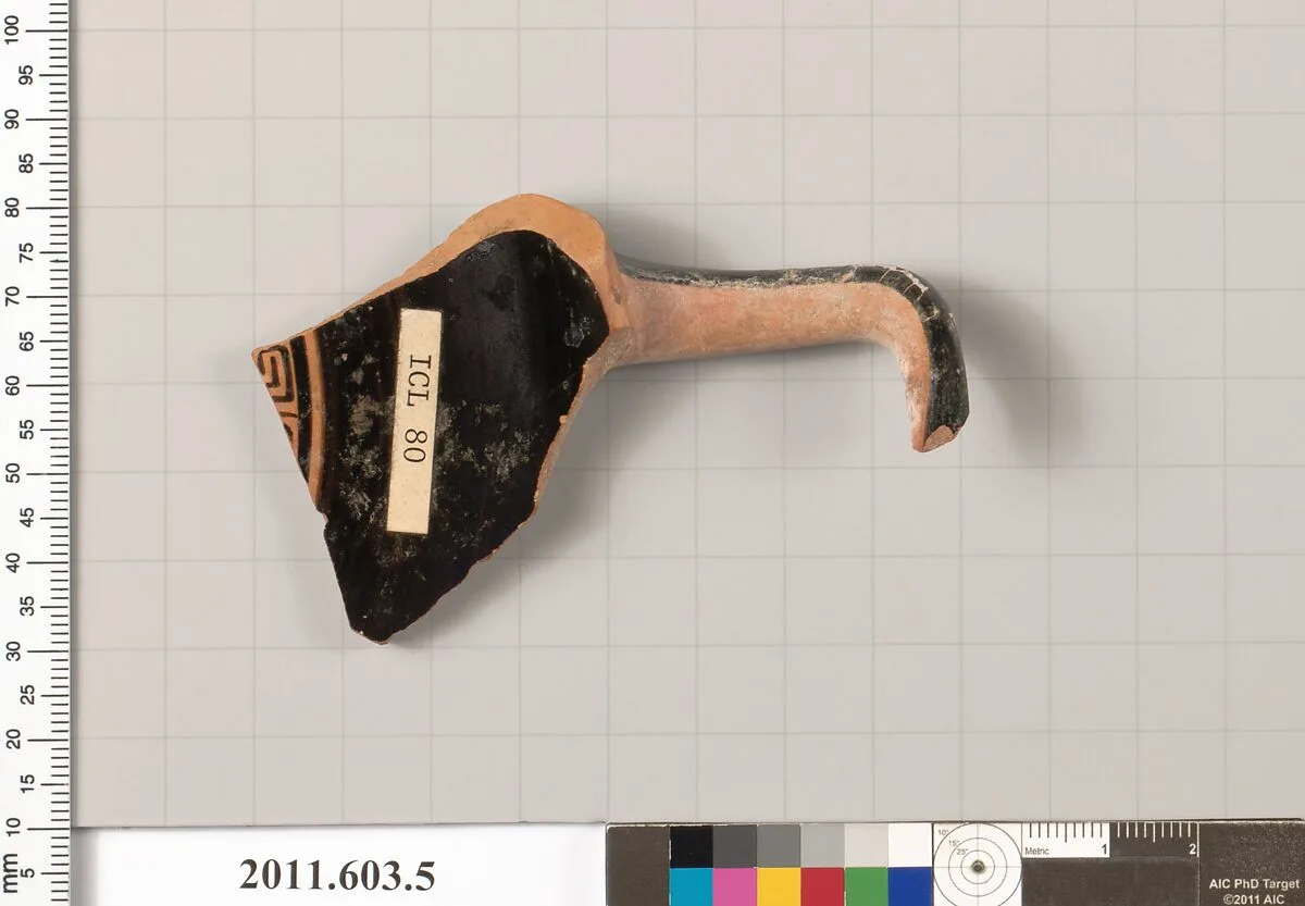 Fragment of a terracotta kylix — Unknown