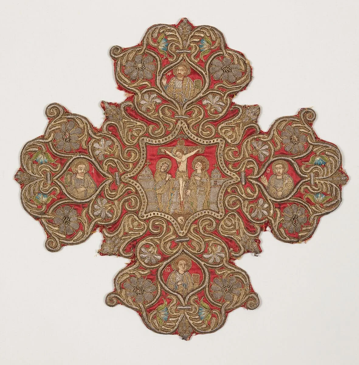 Embroidered cross from an Omophorion — Unknown