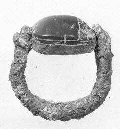 Scarab seal ring