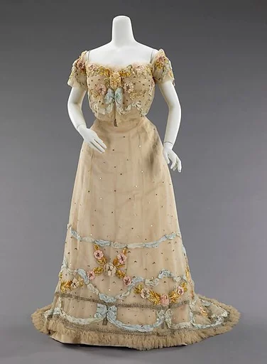 Ball gown