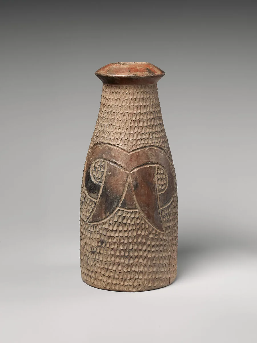 Bottle with fang motif — Cupisnique artist(s)