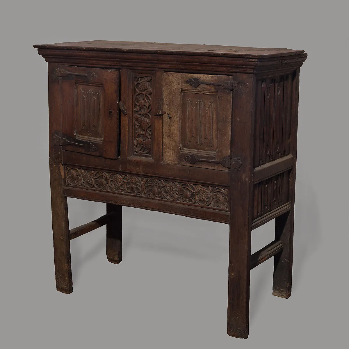 Cabinet — Unknown