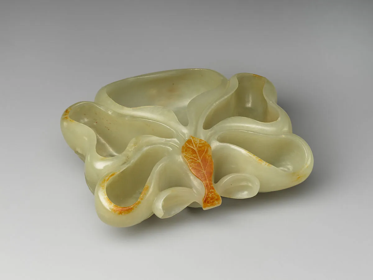 清 玉雕花形水盛|Water coupe in the form of a flower — Unknown