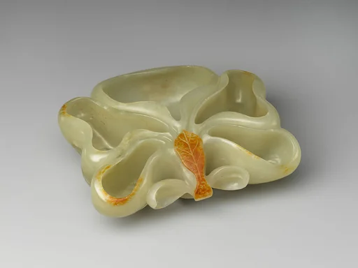 清　玉雕花形水盛|Water coupe in the form of a flower