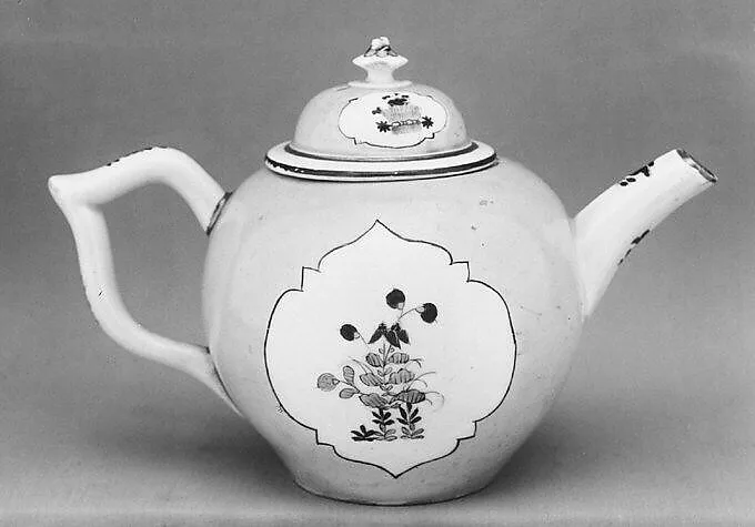 Teapot — Meissen Manufactory