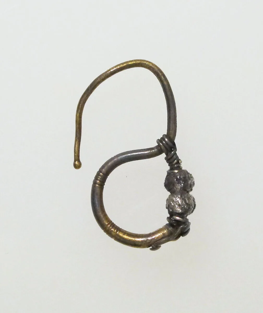 Earring, delta-shaped with beads — Unknown