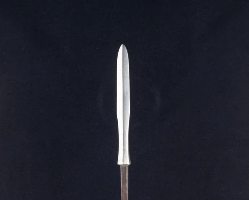 Arrowhead (<i>Yanone</i>)