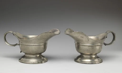 Pair of sauceboats