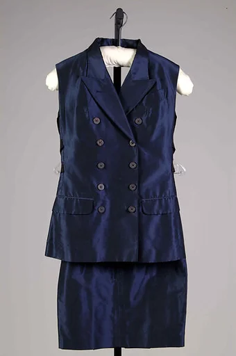 Cocktail suit