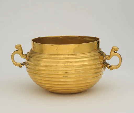 Reproduction of a Scythian bowl with animal handles
