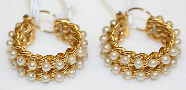 Earrings — Yves Saint Laurent|House of Dior