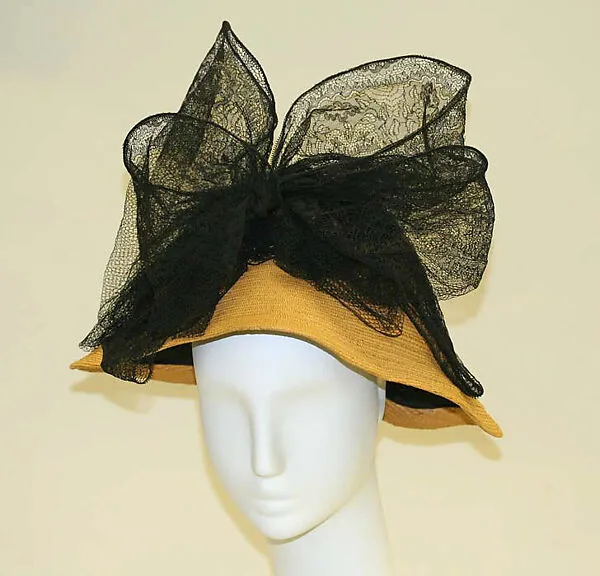 Mushroom hat — Unknown