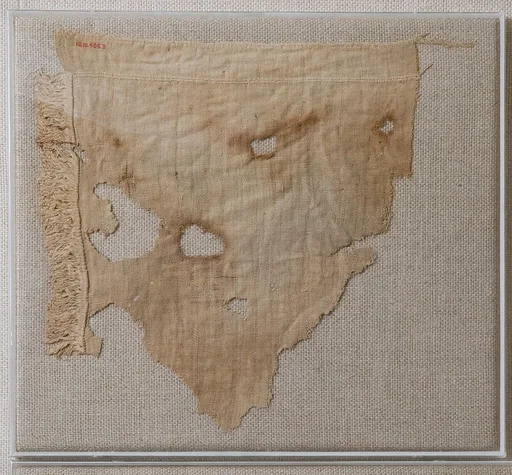 Linen fragment