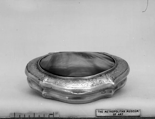 Snuffbox