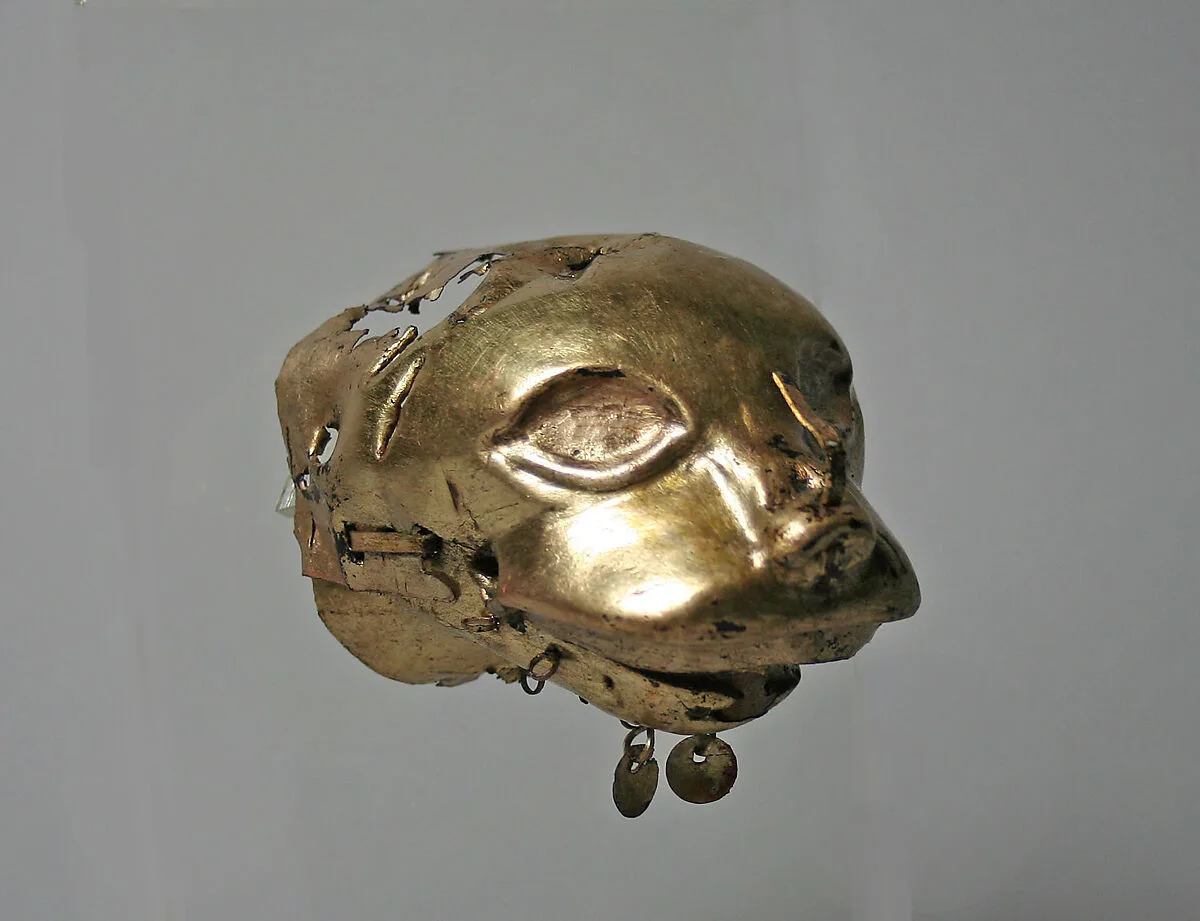 Feline Ornament — Unknown