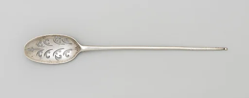 Strainer spoon