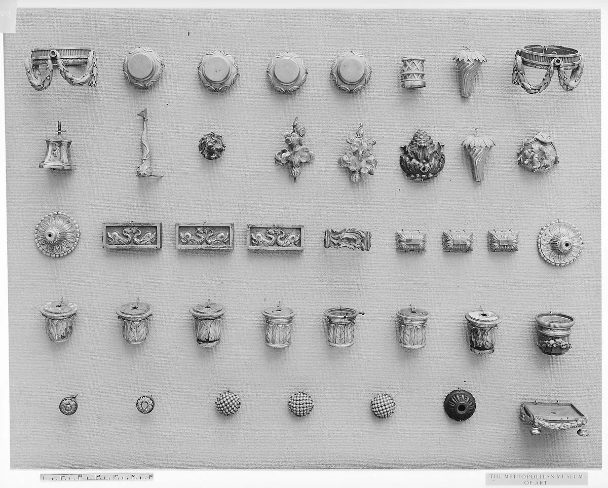 Set of three feet — Unknown