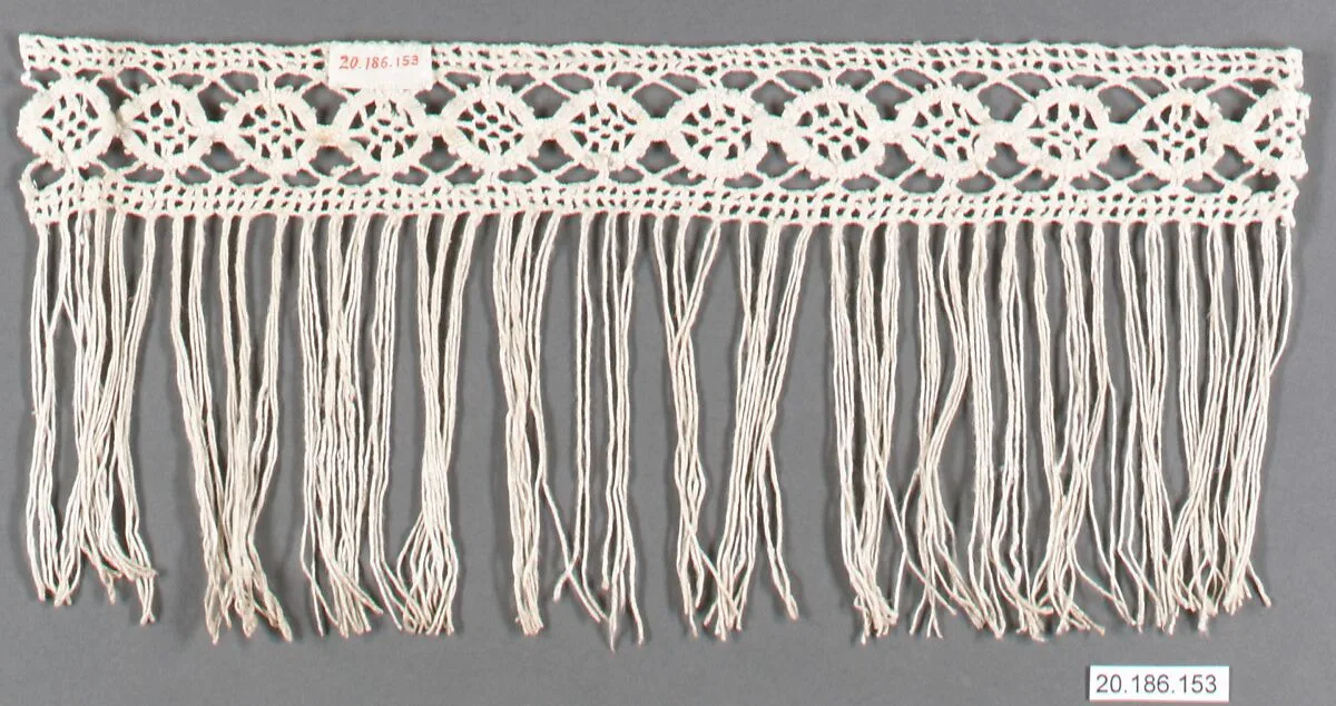 Edging with fringe — Unknown