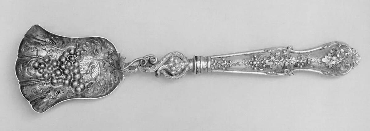 Sugar spoon — H. & T., Birmingham