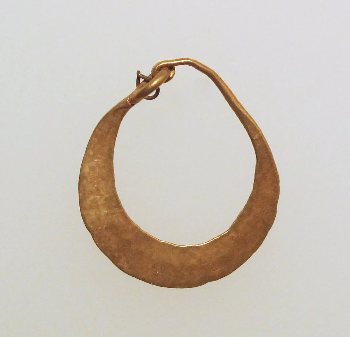 Earring, crescent-shaped — Unknown