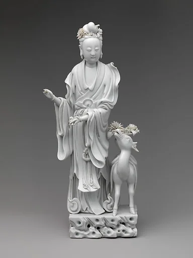 晚清/民國 蘇學金 德化窯白釉麻姑獻壽瓷像|The Immortal Magu with a Deer