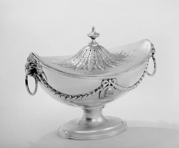 Sauceboat with cover — Elkington & Co.